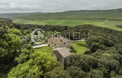 Sovicille, Tuscany 53018