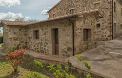 Montalcino, Tuscany 53024