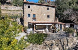 Cortona, Tuscany 52044