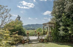 Lucca, Tuscany 55100