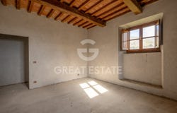Cortona, Tuscany 52044