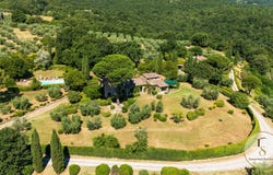 Cetona, Tuscany 53040