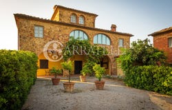 Sinalunga, Tuscany 53048