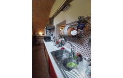 Calci, Tuscany 56011
