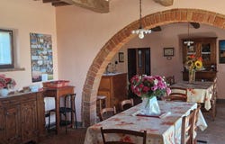 Cortona, Tuscany 52044