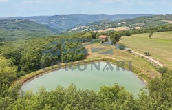 Izzalini, Umbria 06059