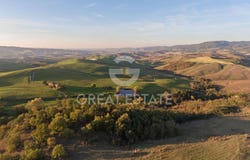 Radicofani, Tuscany 53040