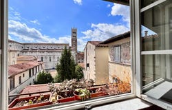 Lucca, Tuscany 55100
