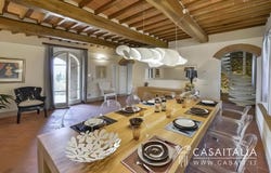 Palaia, Tuscany 56036