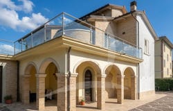 Arezzo, Tuscany 52100