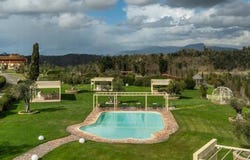 Palaia, Tuscany 56036