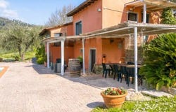 Borgo a Buggiano, Tuscany 51011