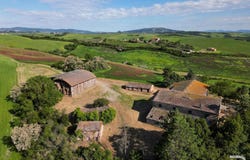 Volterra, Tuscany 56048