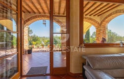 Sinalunga, Tuscany 53048
