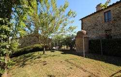 Montalcino, Tuscany 53024