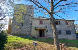 Volterra, Tuscany 56048