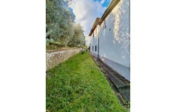 Peccioli, Tuscany 56037