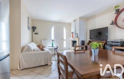 Ponsacco, Tuscany 56038