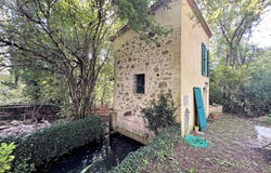 Chiusdino, Tuscany 53012