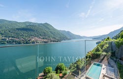 Como, Lombardy 22100