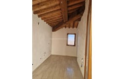 Guazzino, Tuscany 53048