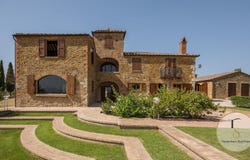 Montepulciano, Tuscany 53045