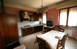 Bettolle, Tuscany 53048