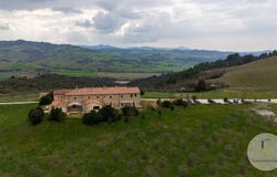 Volterra, Tuscany 56048