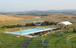 Volterra, Tuscany 56048