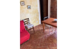 Bettolle, Tuscany 53048