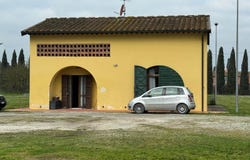 Pontedera, Tuscany 56025