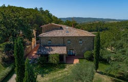 Bucine, Tuscany 52020