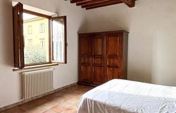 Riparbella, Tuscany 56046