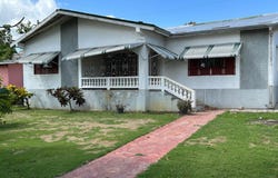 22 WINDSOR HEIGHTS, Santa Cruz, St. Elizabeth