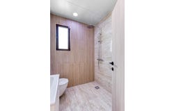 Renovated apartment in Tivat, 78 m², Tivat, Tivat