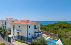 Reevii, Budva Municipality 85300