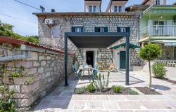 uriin do, avnik Municipality