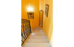 Three-level house with three bedrooms, 176 m², Lastva, Lastva, Kotor