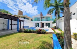 Retorno de las Alondras, Ixtapa Zihuatanejo, Guerrero