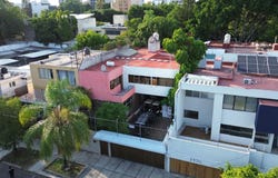 Calle Efraín González Luna 2458, Fraccionamiento Arcos, Guadalajara, Jalisco, Guadalajara, Jalisco 44130