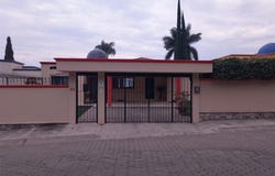 Prol. Lazaro Cardenas, Ajijic, Jalisco 45920