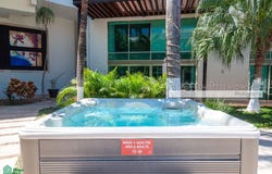 Calle 38, Playa Del Carmen, Quintana Roo 77710