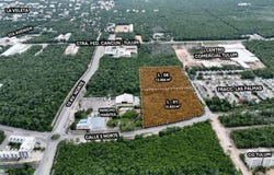 C. 2 NORTE s/n, Tulum Centro, Tulum, Quintana Roo, 77760, Tulum, Quintana Roo 77760