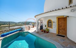 Portimão, Algarve 8500