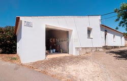 Pé de Coelho, Salir, Algarve 8100-202