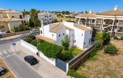 Guia, Algarve 8200
