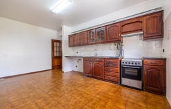 Leiria, Leiria District 2480