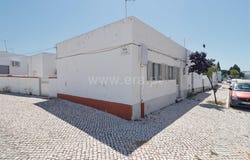 Quelfes, Algarve 8700