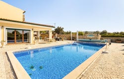 Paderne, Algarve 8200