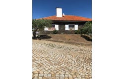 Meirinhos, Bragança 5200